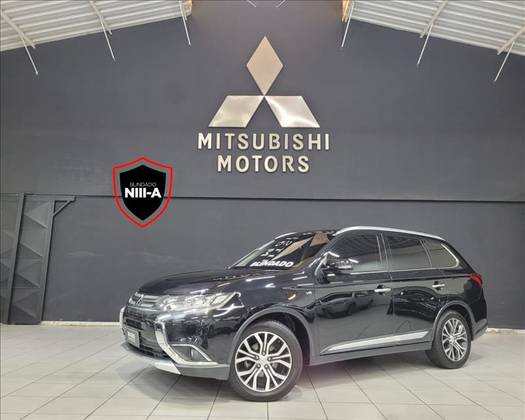 MITSUBISHI OUTLANDER 3.0 GT 4X4 V6 24V GASOLINA 4P AUTOMÁTICO